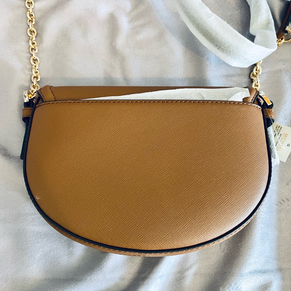 Michael Kors Tan Leather Chain Strap Crossbody Bag NWT - Picture 3 of 7